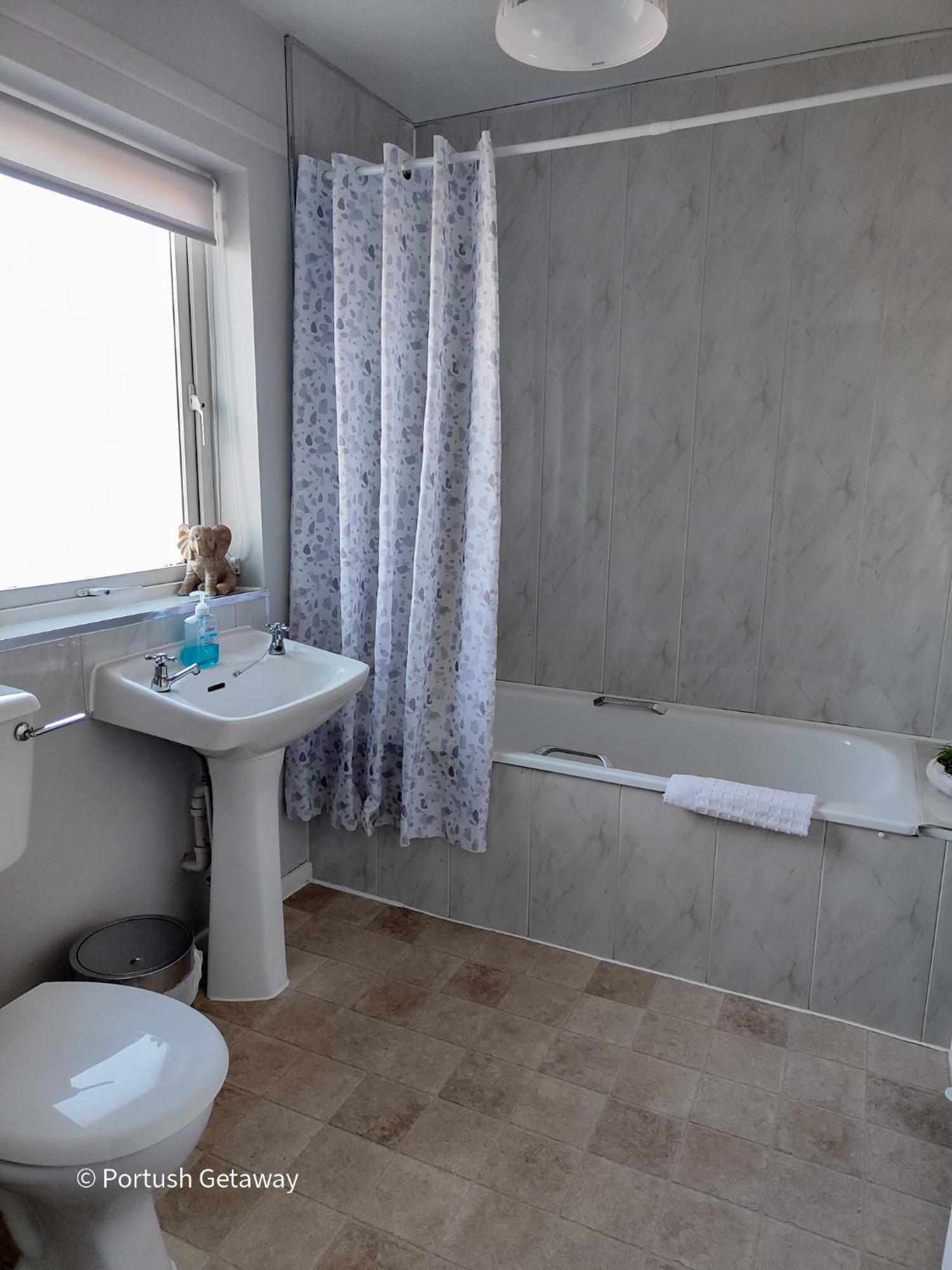 Portrush Getaway - Holiday Let エクステリア 写真